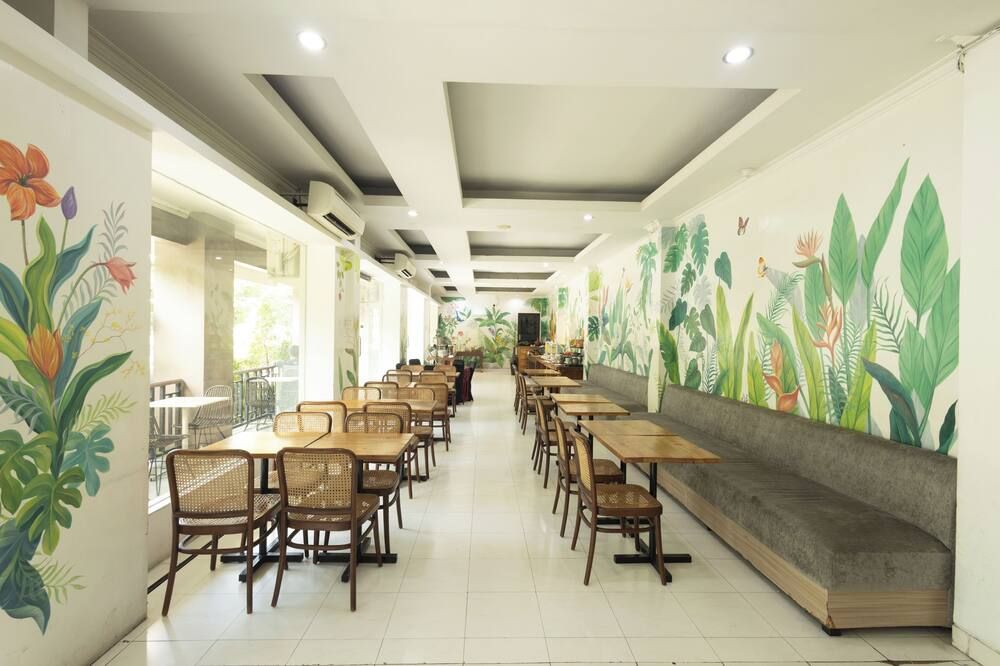 Front One Resort Yogyakarta - Yogyakarta - Restaurante
