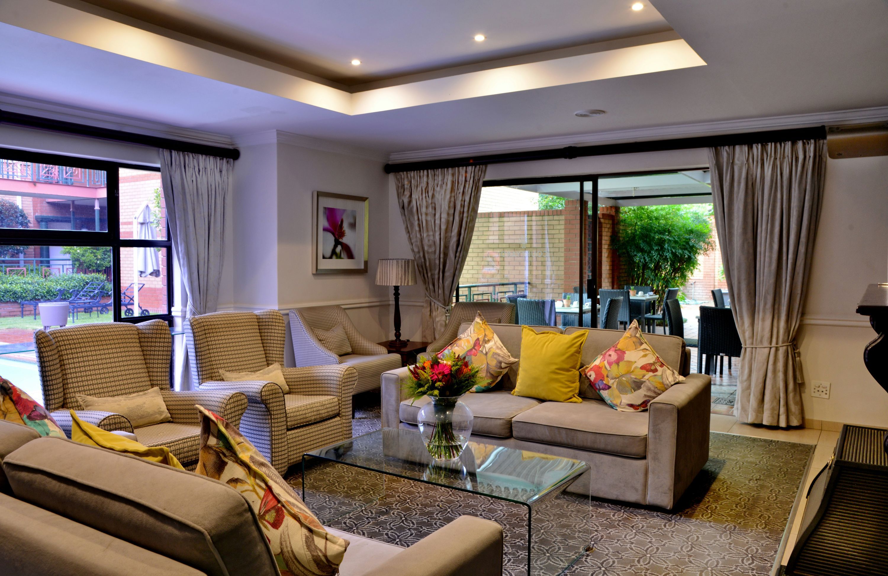 Courtyard Suite Rosebank - יוהנסבורג - טרקלין