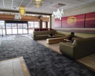 The Lodge Inn - Edmonton - Resepsjon