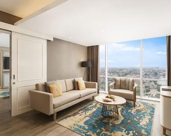 Swiss-Belhotel Solo - Surakarta - Sala de estar