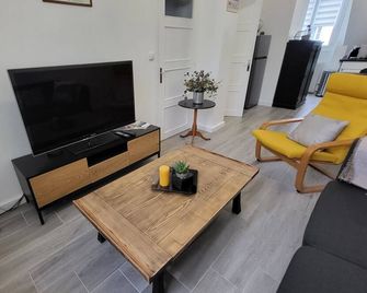 Maison Avec Garage sur la Route des Châteaux et de la Loire à Vélos - Beaugency - Huiskamer