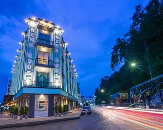 Green House Hotel - קראבי - בניין