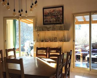 Grande maison dans les Pyrénées - Surba - Comedor