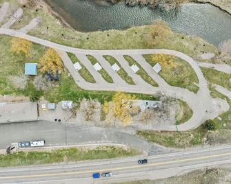 River Glamping Cabin (River Access) - Lava Hot Springs