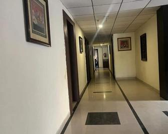 Hotel Miland Palace - Bhubaneshwar - Flur