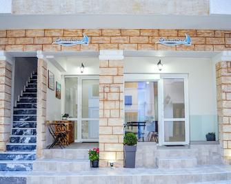 Epaminontas Captain Home - Agia Galini - Gebäude