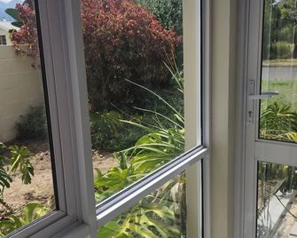 Serene Air-Conditioned Flatlet in Central Wellington - Wellington - Varanda