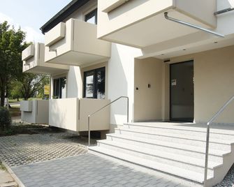 Amelie No 3 Hotel & Appartements - Dörrenbach - Edificio