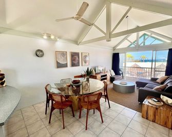 Waterfront Unit 4 - Kalbarri Wa - Kalbarri - Jídelna
