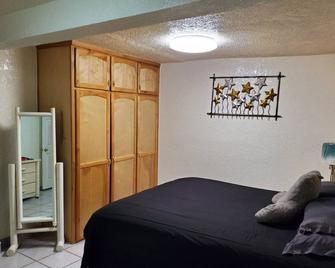 1 minute to the park and gym. - Nogales - Bedroom