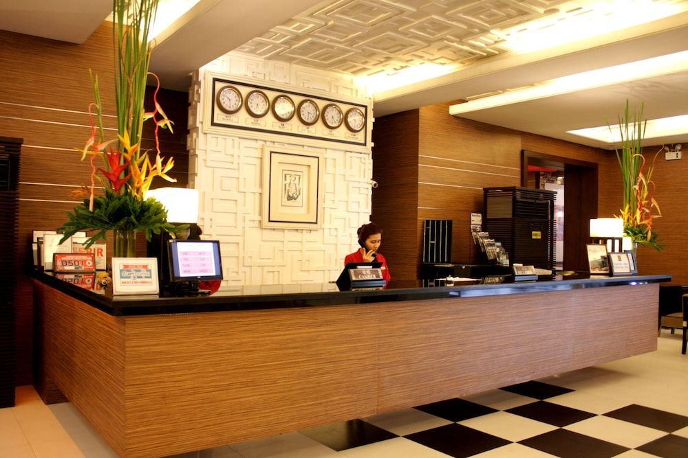 Manila Grand Opera Hotel - מנילה - דלפק קבלה