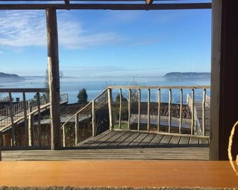 Refugio Pullao - Castro - Balkon