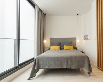 Apartamentos Málaga Premium - Calle Granada - Málaga