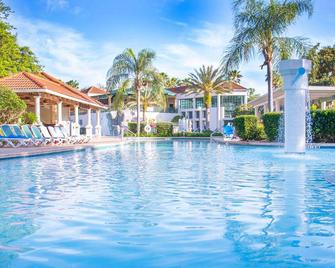 Star Island Resort and Club - Kissimmee - Bể bơi