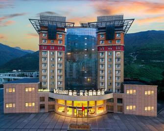 Grand Madison Hotel Kangding New City Kamba - Garzê - Building