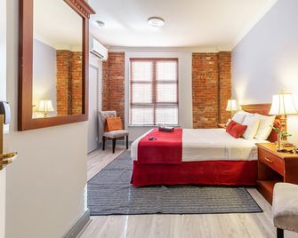 Hotel St. James - New York