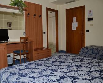 Hotel Sporting - Casarsa della Delizia - Bedroom