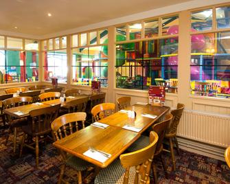 Premier Inn Llanelli Central West - Llanelli - Restauracja