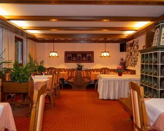 Doppelzimmer mit Dusche/wc - Pension & Appartements Ertl - Seeboden - Restaurante