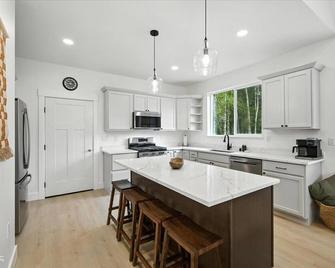 Cozy Cottage A-near Hatcher Pass - Palmer - Cocina