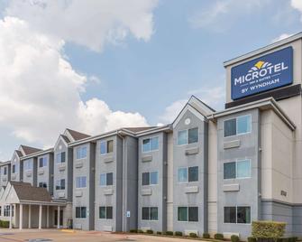 Microtel Inn & Suites by Wyndham Ft. Worth North/At Fossil - Φορτ Γουόρθ - Κτίριο