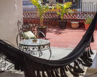 Kuka y Naranjo - Mérida - Innenhof