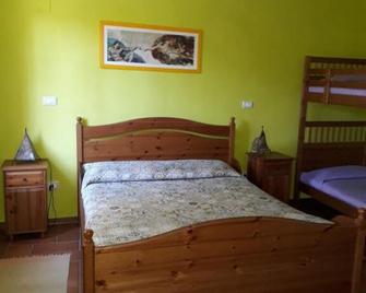 B&B Locanda della Sesta Felicità - Nizza Monferrato - Schlafzimmer
