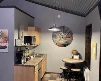 Enjoy the beautiful views of the Muskegon River near Hardy Dam/The Dragon Trail - Newaygo - Cocina