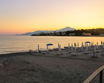 Hotel Poseidonia - Sapri - Strand