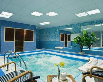 Best Baltic Kaunas - Kaunas - Pool