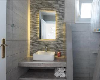 Moonlight Apartments & Suites - Fira