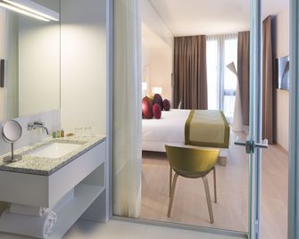 The Passage - Urban Retreat - Basel - Bedroom