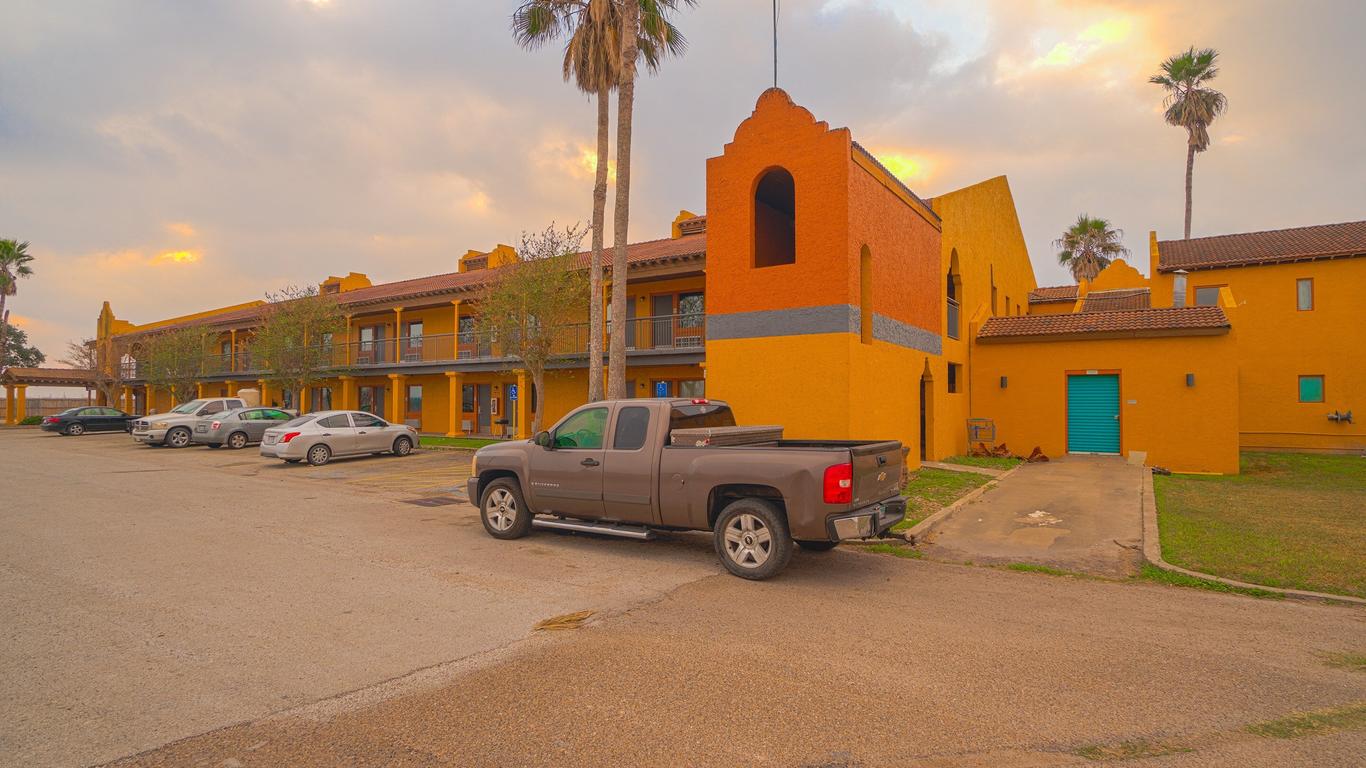 OYO Hotel Kingsville - Hwy 77