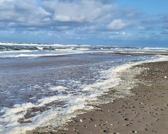 6 person holiday home in Hvide Sande - Hvide Sande - Beach