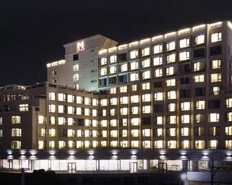 M-Stay Hotel Jeju - Seogwipo - Building