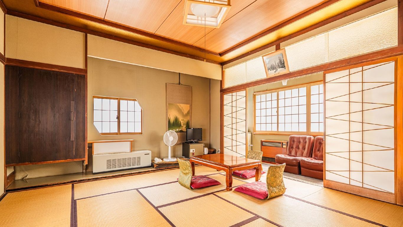 كانيكي هوتل