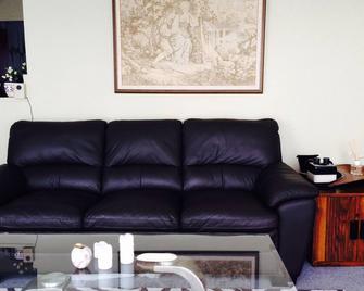Heart Of The Rocky Mountains - Invermere - Living room