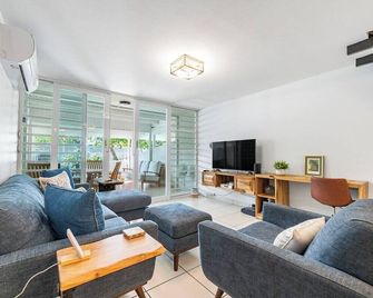 2BR- Villa D'Oro at Villas Playa I - Dorado - Living room