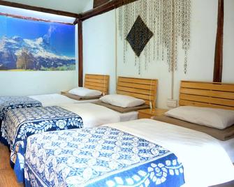 Delamu Youth Inn - Lijiang - Bedroom