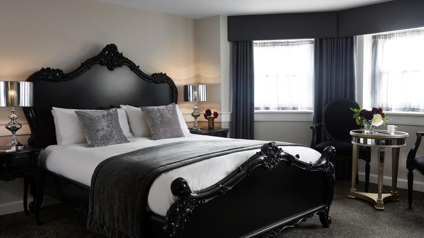 ذا ويستبريدج هوتل