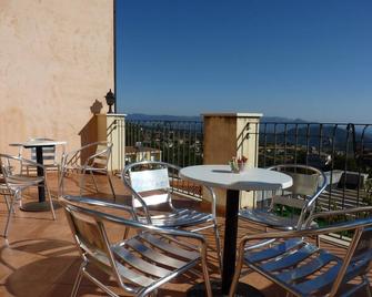 Hotel Marie Claire - Lanusei - Balcony