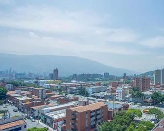 Almaviva Casa Hotel - Medellín - Vista del exterior