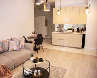Easy Rent Apartments - Desire - Lublin - Living room