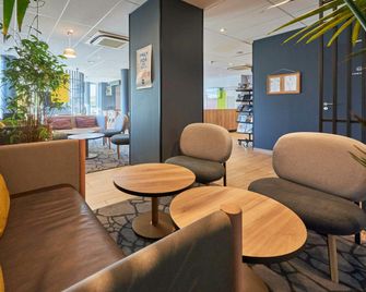 B&B HOTEL Ouistreham - Ouistreham - Lounge