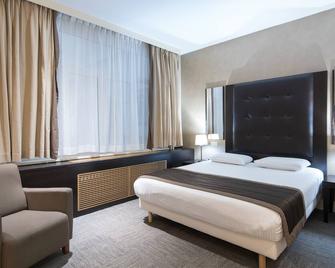 Hotel Chambord - Brussels - Bedroom