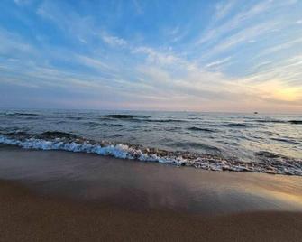 Modern Private Queen Studio Near Downtown Muskegon - Room #5 - Muskegon - Beach