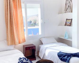 Locals Taghazout surfcamp - Taghazout - Chambre