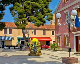 Apartments Perla - Biograd na Moru - Venkovní prostory