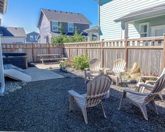The Driftwood Oyhut Bay Seaside Village - Ocean Shores - Parveke