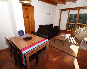 Apartamentos Snö Mont Romies Unhola - Naut Aran - Dining room